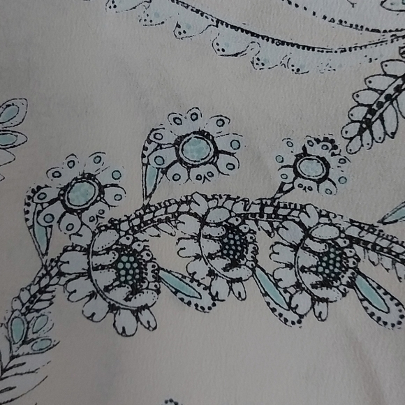 Club Monaco silk blouse - Picture 8 of 8